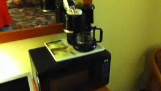 Days Inn Princeton WW room tour iPod touch direct upload [upl. by Par]