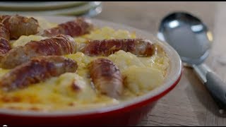 Bloemkoolgratin met worst in een baconjasje [upl. by Nathaniel403]