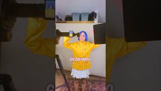 VESTIRSE DE CORALINE es más DIFÍCIL DE LO QUE PENSÉ 🤣💗 shorts [upl. by Eiclek]