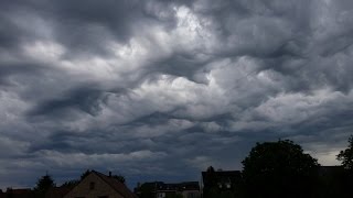 Onweer 8910 juni 2014 blikseminslagen thunderstorm asperatus lightning strike [upl. by Eniaral]