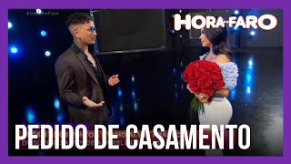 Dynho Alves surpreende MC Mirella e a pede em casamento no Hora do Faro [upl. by Aikenahs]