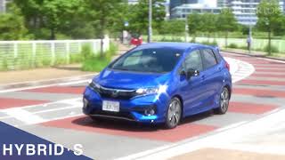 マイチェン FITにまるも亜希子さんが試乗斬り！ HONDA HYBRID S Honda SENSING、HYBRID L Honda SENSING、RS Honda SENSING [upl. by Akessej]