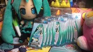 Opening 17 Hatsune Miku Project Diva F 2nd Booster packs Weiss Schwarz [upl. by Holcomb]