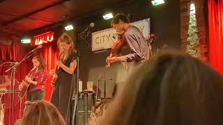 The Wailin Jennys  Wildflowers  City Winery Atlanta 2523 [upl. by Gambell]