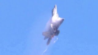 F22 Raptor Defies Gravity  Amazing Maneuvers [upl. by Candace]