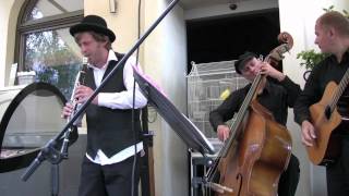 Papirosn  yiddish song  klezmer band quotInejnemquot [upl. by Crosse]