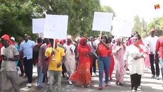 Marche de Protestation des Agents de la Mairie de Thiès [upl. by Shatzer]