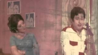 Naan Araro Ingu  MGR Latha Varalakshmi  Neethikku Thalaivanagu  Tamil Classic Song [upl. by Celio]