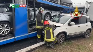 Brescia  Incidenti a catena due morti e decine di schianti [upl. by Eniaj]