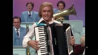 BEER BARREL POLKA  LAWRENCE WELK TV SHOW 1981 [upl. by Bouchier998]