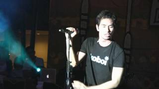 Rico Blanco  Neon Lights Live HD [upl. by Kila]