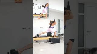 Pilates mat vs pilates reformer tips pilatesmat pilatesreformer pilatesinstructor pilatesencasa [upl. by Suoivatram]