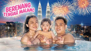 YUKACHAN BERENANG MALAMMALAM DI GEDUNG TERTINGGI MALAYSIA  vlog [upl. by Yojal818]