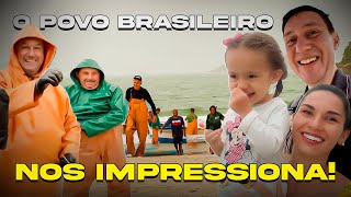 Os gringos visitaram pescadores brasileiros e estão impressionados com a bondade dessas pessoas [upl. by Akirahs]