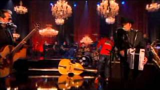 América  Los Tigres del Norte amp Calle 13 MTV Unplugged 1212 [upl. by Kazim448]