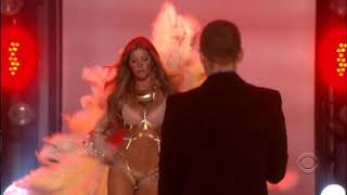 Gisele Bundchen Opening the Show Victorias Secret Fashion Show 2006 [upl. by Blessington484]