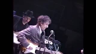 Bob Dylan GRAMMY LIVE quotCold Irons Boundquot 23 October 1998 Minneapolis Minnesota quotTime Out of Mindquot [upl. by Teddi883]