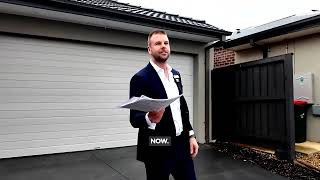 11 Grampians Avenue Werribee Auction 🏡🔨 [upl. by Yduj473]