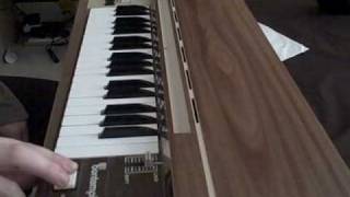 Bontempi B9 Chord Organ Demo [upl. by Enelhtac]