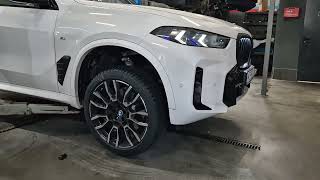 BMW X5 E53 vs BMW X5 G05 LCI [upl. by Rainie]