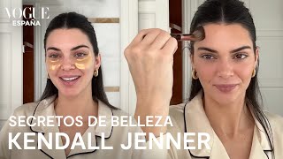 Kendall Jenner maquillaje veraniego con un toque francés  Secretos de Belleza  VOGUE España [upl. by Arat]