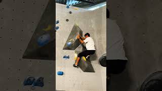 Tiptoe your way up climbing bouldering [upl. by Ahselrak]