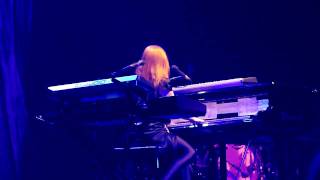 Tori Amos  Smokey Joe  Paris 2009 [upl. by Rehpotsyrk]