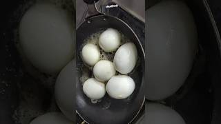 Egg Tawa Fry 🥚🍳 shorts ytshorts youtubeshorts viral eggfry 5minrecipes easycooking [upl. by Annaiv]