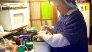 Nancy Today How to rebatch in the crock pot lesson 1 soap 74 [upl. by Aned60]