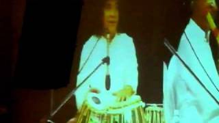 Ustad Zakir Hussain and Pt Hariprasad Chaurasia  Amazing Jugalbandi [upl. by Haela]