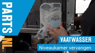 Niveaukamer vervangen van vaatwasser PartsNL uitleg [upl. by Akamahs]