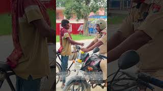 इनकी इच्छा का भी सम्मान हुआ।।trafficawarenes roadsafety helmet emotions desire shorts [upl. by High]