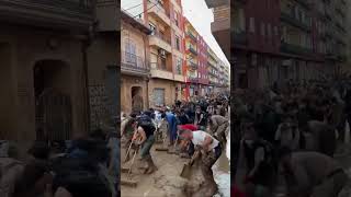 ESPECTACULAR trabajo de voluntarios y vecinos en MASSANASSA [upl. by Rheims]