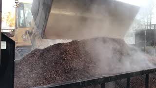 20 Landscaping Trailer 12 yards of mulch [upl. by Llenyl122]