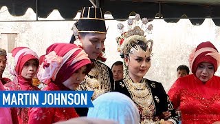 TRADITIONAL INDONESIAN WEDDING RECEPTION [upl. by Otxis]