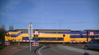 Spoorwegovergang Vlissingen  Dutch railroad crossing [upl. by Adohr]