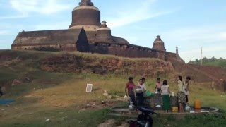 Mrauk U Sunset With Locals  Myanmar  Rakhine State [upl. by Blumenfeld]