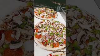 okey mi gente aquí tenemos pizza 🍕 paisano 😋😋😋😋😋👍👍👍 [upl. by Nayra]