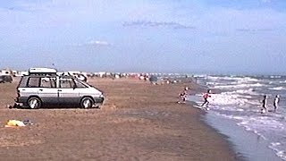 1993 augustus ZuidFrankrijk video 1 van 4  Camping De La Chapelette  Met Espace op het Strand [upl. by Anilas]