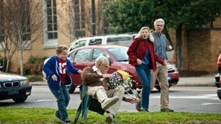 JACKASS PRESENTS BAD GRANDPA Officiële Nederlandse Trailer [upl. by Adoc893]