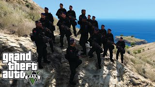 Pasukan Brimob Naik Gunung Gerebek Transaksi Senjata KKB  GTA 5 Mod Polisi Indonesia [upl. by Queenie]