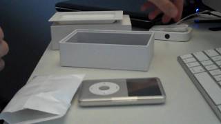 iPod Classic Silver 6th Generation [upl. by Aohk1]