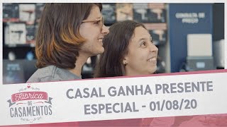 Casal ganha presente especial  Fábrica de Casamentos  010820 [upl. by Keavy]