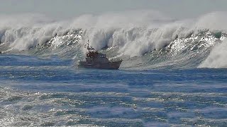 TOP 10 SHIPS IN HORRIBLE STORMS CAUGHT ON CAMERA [upl. by Emya]