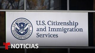 USCIS emite nuevas guías sobre permisos de trabajo urgentes para migrantes  Noticias Telemundo [upl. by Drahser]