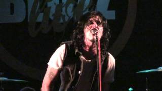 Gilby Clarke  quotDiamond Dogsquot Bluzz Live November 19 2013 [upl. by Joses724]