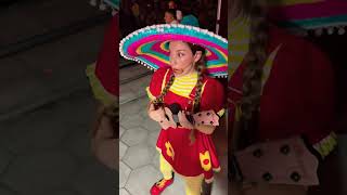 Canciones infantiles La Cucaracha pinkfong cantajuego dulcylín [upl. by Malonis]