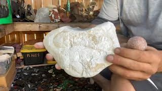 Flintknapping Georgetown Nodule into Spear Point Part 1 [upl. by Annekam]