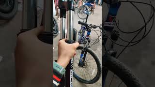 SR Suntour XCR 30 suspension [upl. by Ainaj]