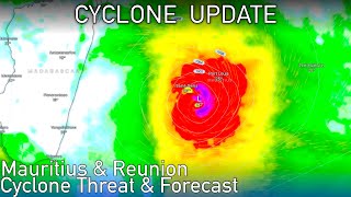 Cyclone Belal Remains a Dangerous and Powerful Cyclone on Approach for Mauritius and Reunion Islands [upl. by Yerffoej]